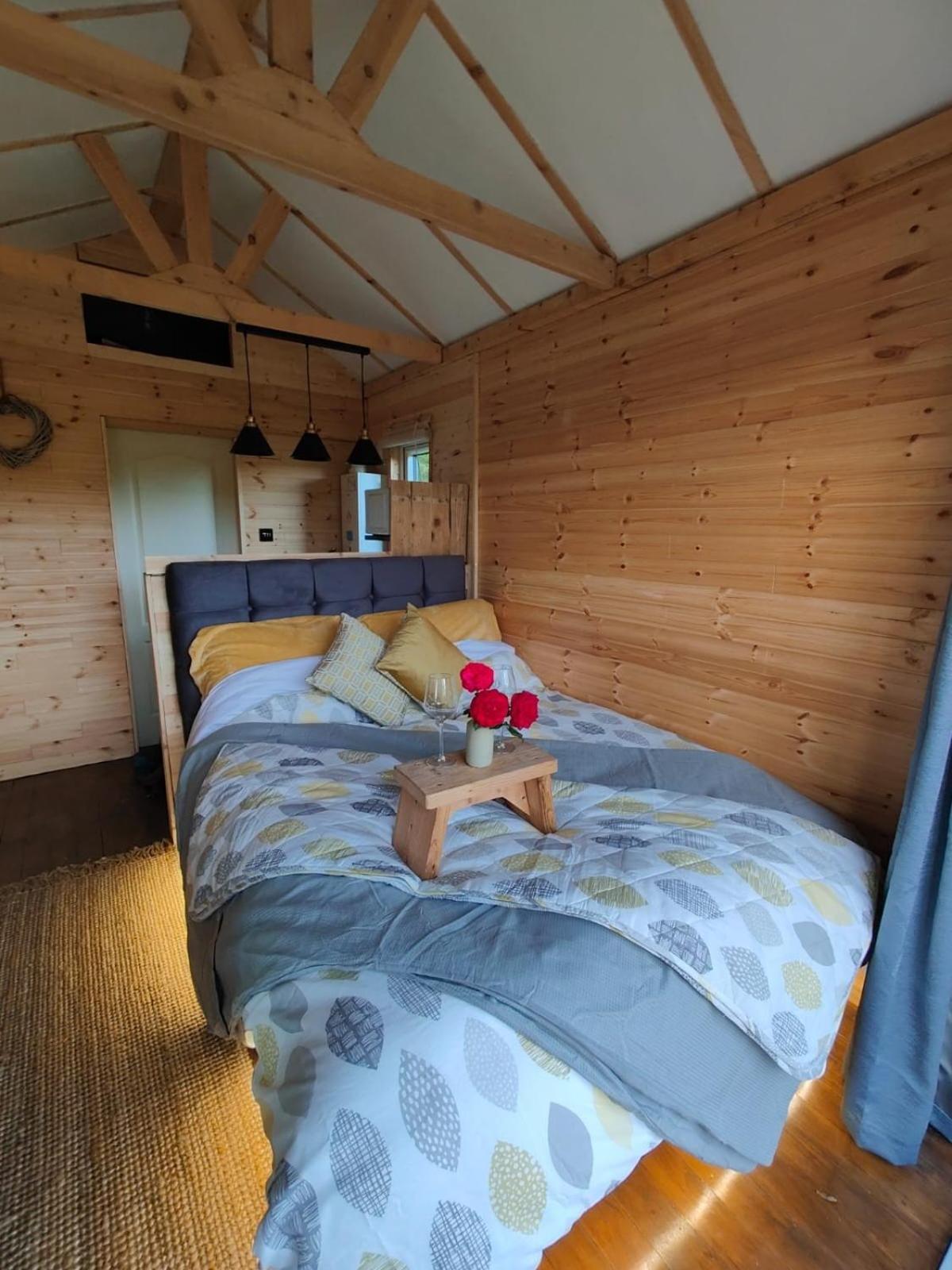 Riverside Cabin Limerick Junction 外观 照片