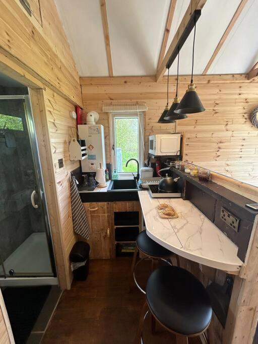 Riverside Cabin Limerick Junction 外观 照片